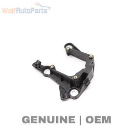 61126841561 Bmw 2018-2020 530e G30 2.0l - Charge Socket / Port Bracket 6841561