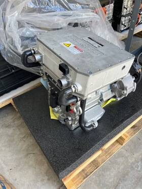 28-0141 Cascadia Motion Im-375 Electric Drive Unit And Gearbox - Never Used New