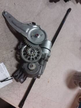 640.gm1d11 Chevrolet Traverse 2011 Lid Motor Pull Down 342979